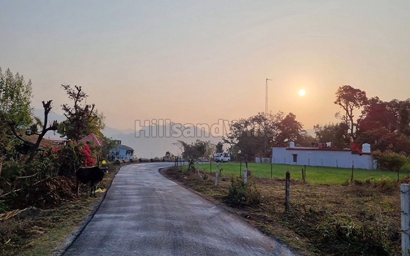 ₹1.75 Cr&nbsp;|&nbsp;1170 sq.yards agriculture land for sale  in chowki dhaulas dehradun