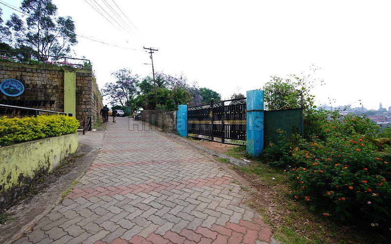 ₹2.12 Cr&nbsp;|&nbsp;25 cents commerical land for sale  in quail hill coonoor