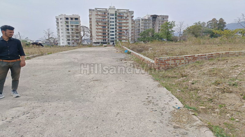 ₹63 Lac&nbsp;|&nbsp;1350 sq.ft. residential plot for sale  in sahastradhara road dehradun