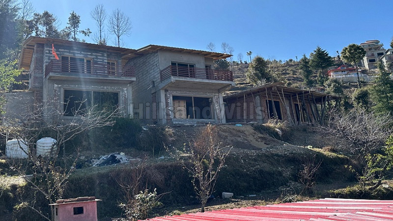 ₹1.77 Cr&nbsp;|&nbsp;4100 sq. ft homestay for sale  in mukteshwar nainital along with 3.5 nali land
