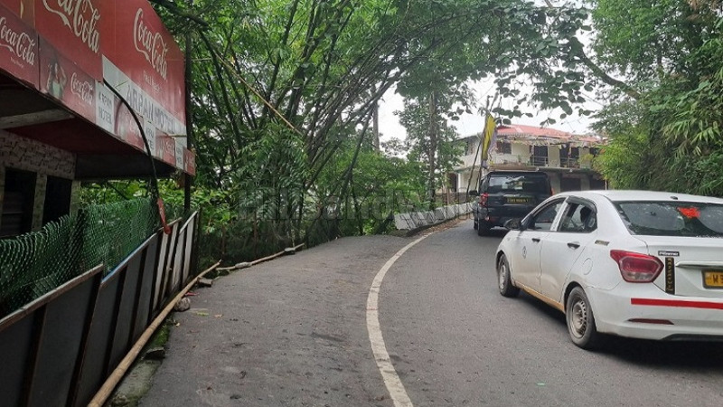 ₹98 Lac&nbsp;|&nbsp;1500 sq. ft restaurant for sale  in kurseong on darjeeling-siliguri route, siliguri along with 500 sq.ft. land