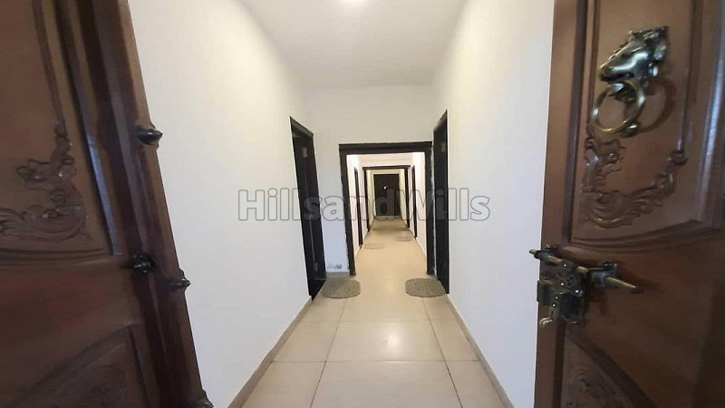 ₹1.60 Cr&nbsp;|&nbsp;2500 sq. ft resort for sale  in devikulam munnar along with 15 cents land