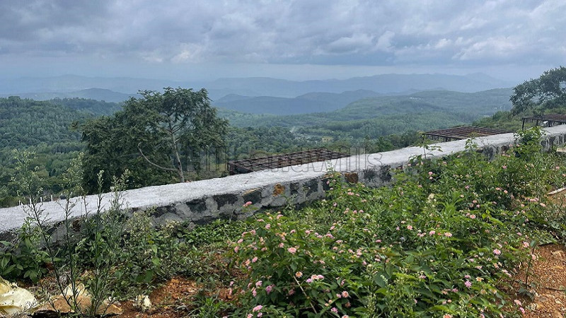 ₹1.60 Cr&nbsp;|&nbsp;1 acres residential plot for sale  in nagalur yercaud