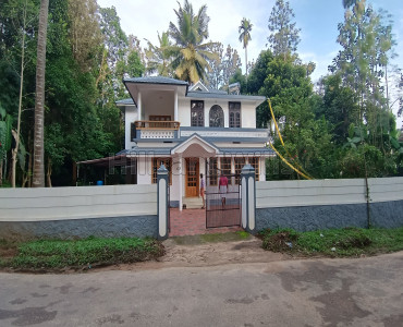 3bhk independent house for sale  in poothadi wayanad