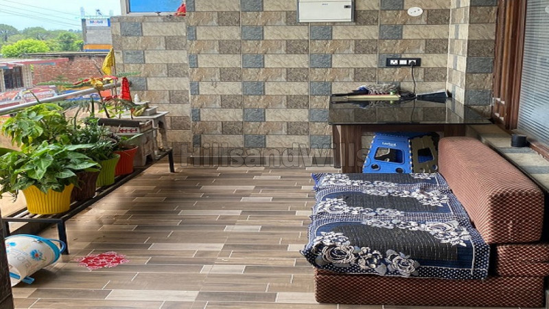 ₹1.70 Cr&nbsp;|&nbsp;1200 sq. ft showroom for sale  in palampur dharamshala along with 1400 sq.ft. land