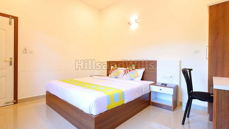 ₹55 Lac | 1500 sq. ft homestay for sale in chithirapuram munnar along with 7 cents land