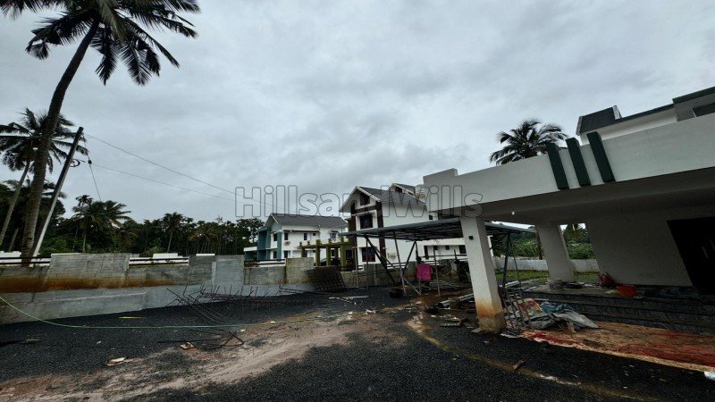 ₹1.10 Cr&nbsp;|&nbsp;4bhk independent house for sale  in meenangadi wayanad