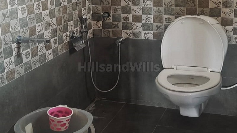 ₹5.50 Cr&nbsp;|&nbsp;3500 sq. ft homestay for sale  in balacola ooty along with 42 cents land