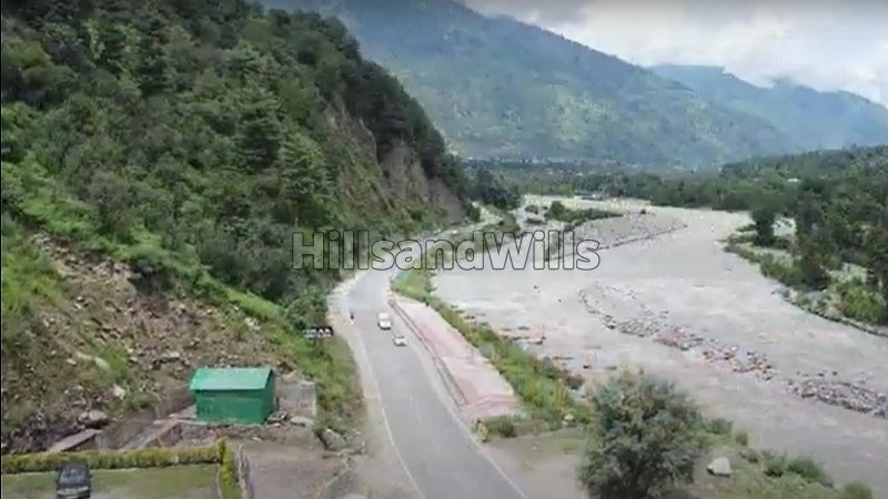 ₹2.70 Cr&nbsp;|&nbsp;20000 sq. ft resort for lease  in raison kullu-manali along with 109000 sq.ft. land