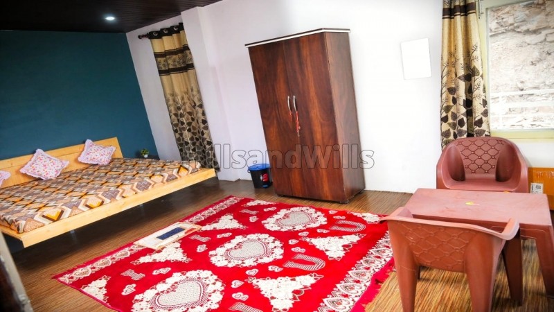 ₹2.20 Cr&nbsp;|&nbsp;4bhk cottage for sale  in shoghi waknaghat shimla