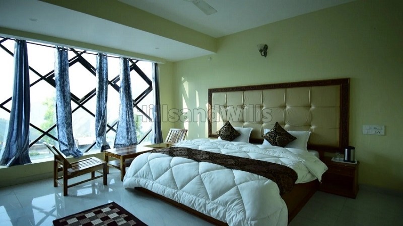 ₹4.50 Cr&nbsp;|&nbsp;6500 sq. ft hotel for sale  in narkanda kumarsain kingal shimla along with 5500 sq.ft. land