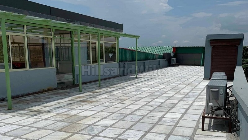 ₹4 Cr&nbsp;|&nbsp;2000 sq. ft complex for sale  in gumaniwala rishikesh along with 2520 sq.ft. land