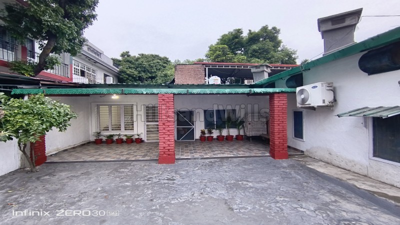 ₹2 Cr | 200 sq.yards residential plot for sale in mohan mandir area dehradun