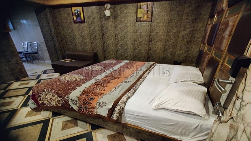 ₹7.50 Cr | 260 sq. meter hotel for sale in mall road shimla along with 260 sq.meter land