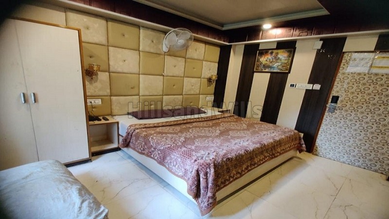 ₹7.50 Cr | 260 sq. meter hotel for sale in mall road shimla along with 260 sq.meter land