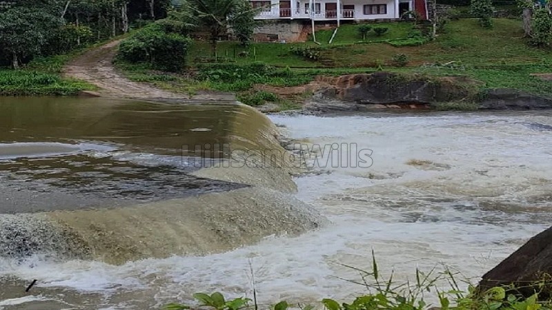 ₹2 Cr&nbsp;|&nbsp;5bhk  riverside cottage for sale  in kunchithanni munnar