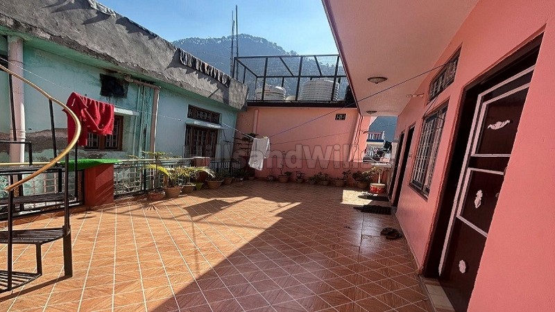 ₹1.55 Cr&nbsp;|&nbsp;8bhk independent house for sale  in bhairav chowk uttarkashi