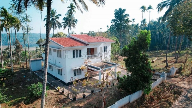 ₹2.75 Cr&nbsp;|&nbsp;1.8 acres  farmhouse for sale  in sulthan bathery wayanad