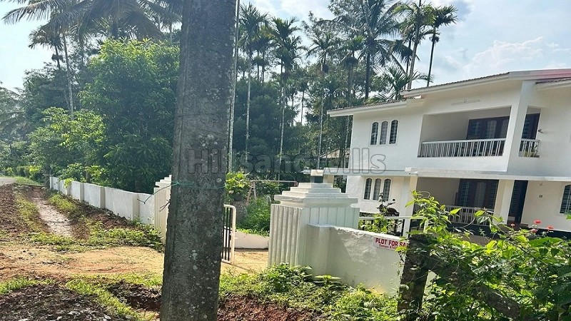 ₹2.75 Cr&nbsp;|&nbsp;1.8 acres  farmhouse for sale  in sulthan bathery wayanad