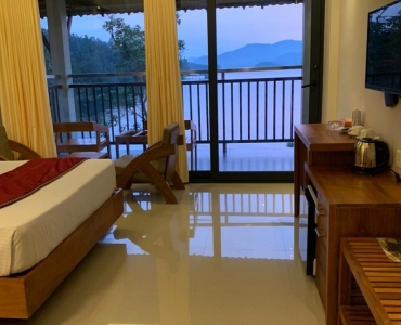 10bhk  resort for sale  in padinjaratahara wayanad