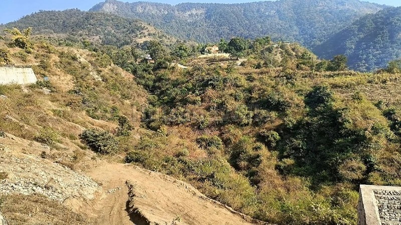 ₹8.10 Cr&nbsp;|&nbsp;1350 sq.yards residential plot for sale  in sahastradhara road dehradun