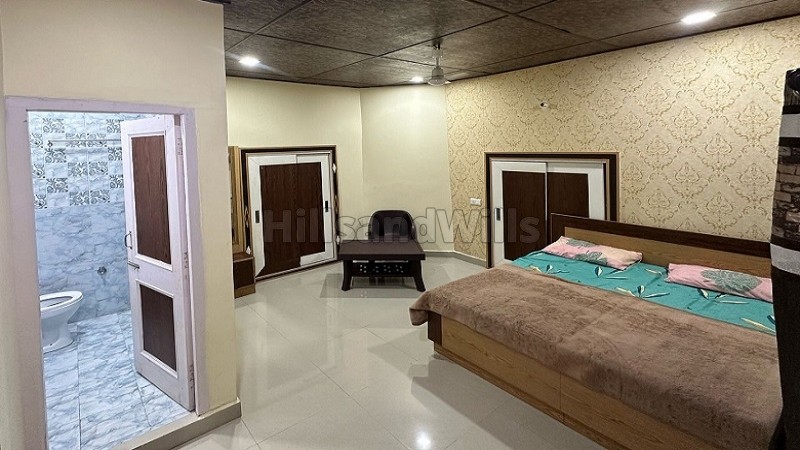 ₹9.50 K&nbsp;|&nbsp;600 sq. ft 1rk studio apartment for rent  in kanlog shimla along with 2000 sq.ft. land