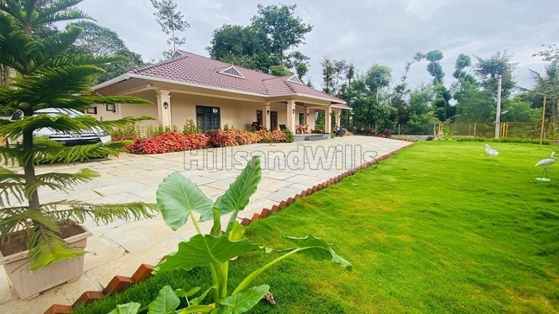 ₹2.75 Cr&nbsp;|&nbsp;3bhk villa for sale  in murnad, coorg