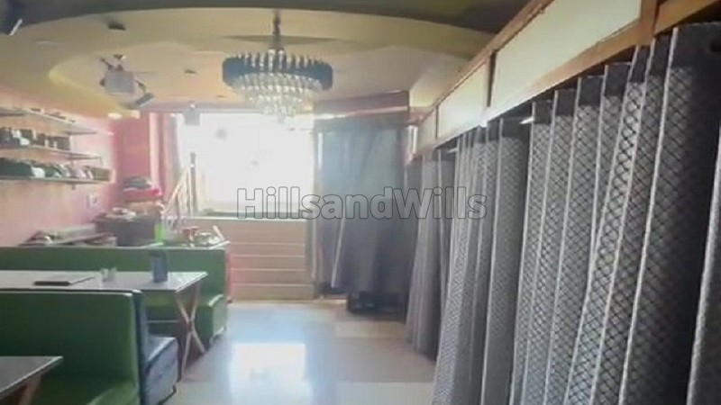 ₹2.30 Cr&nbsp;|&nbsp;710 sq. ft showroom for sale  in thakur road premnagar dehradun