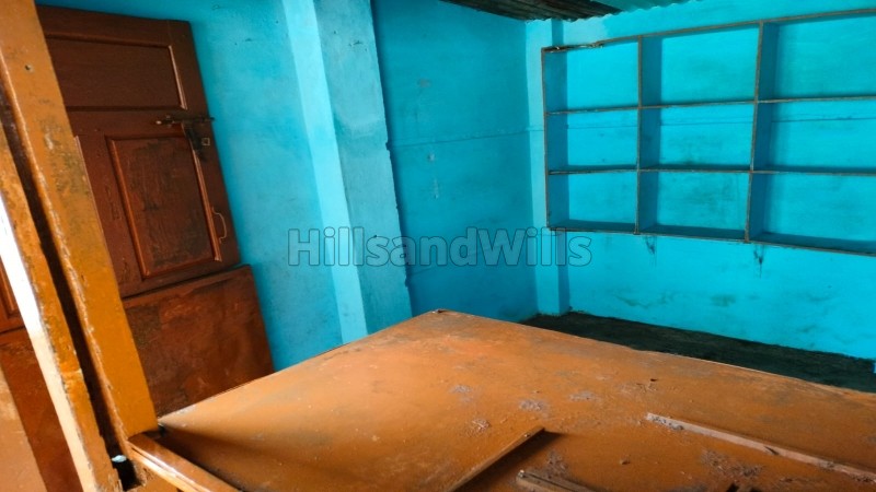 ₹10 K&nbsp;|&nbsp;500 sq. ft shop for rent  in observatory kodaikanal along with 600 sq.ft. land