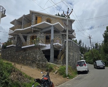 12bhk cottage for sale  in chettiar park road kodaikanal