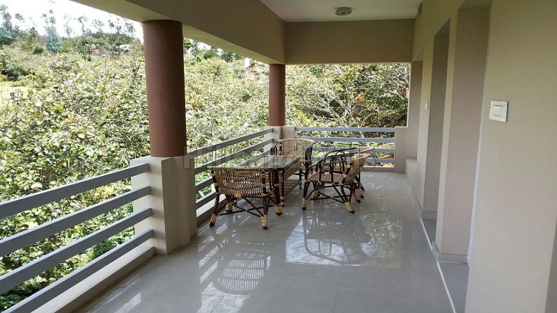 ₹1.95 Cr&nbsp;|&nbsp;4bhk villa for sale  near lake, observatory road kodaikanal