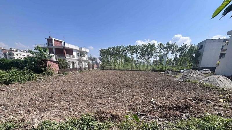 ₹4 Lac&nbsp;|&nbsp;15000 sq.ft. commerical land for lease  in kedarpur dehradun