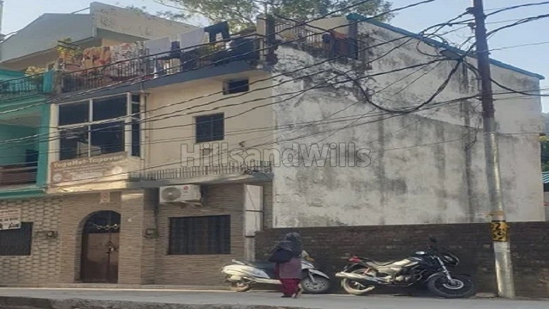 ₹2.40 Cr&nbsp;|&nbsp;1800 sq. ft homestay for sale  in tapovan laxman jhulla rishikesh along with 72 sq.yards land