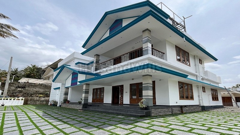 ₹1.65 Cr&nbsp;|&nbsp;4bhk villa for sale  in anachal munnar