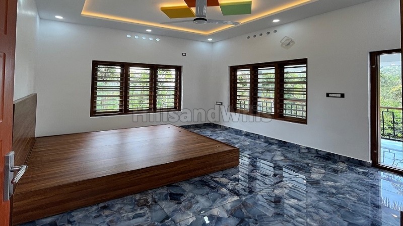 ₹1.65 Cr&nbsp;|&nbsp;4bhk villa for sale  in anachal munnar