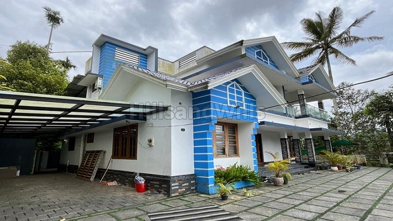 ₹1.70 Cr&nbsp;|&nbsp;4bhk villa for sale  in anachal munnar