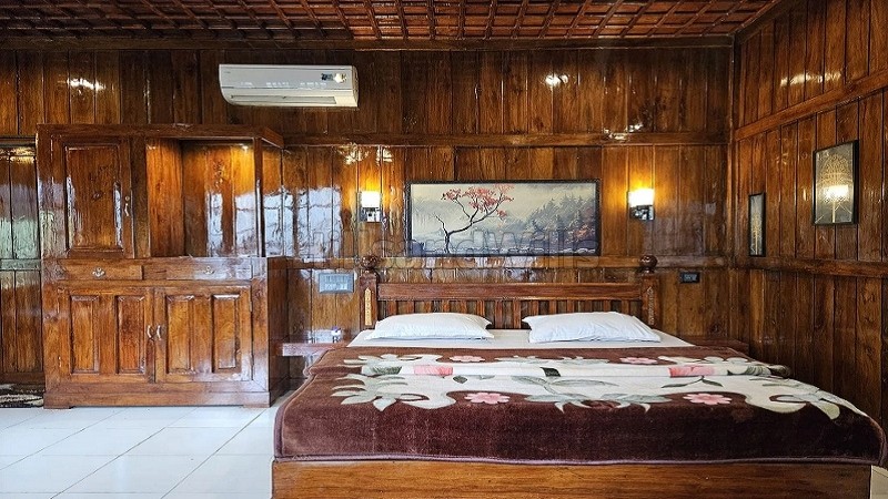 ₹6.50 Cr | 7400 sq. ft resort for sale in vythiri wayanad along with 1.6 acres land