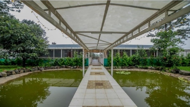 ₹7.50 Cr | 8bhk cottage with 3 bhk owners bungalow for sale in kotagiri