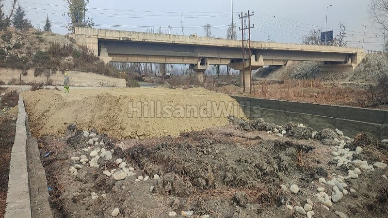 ₹2.20 Cr&nbsp;|&nbsp;1 kanal  land for sale  in highway nh44 srinagar