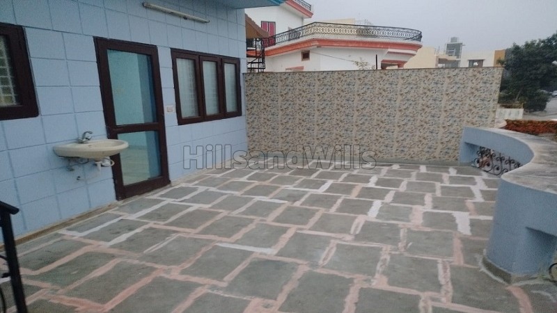 ₹18 K | 2bhk independent house for rent in jakhan, rajpur road dehradun