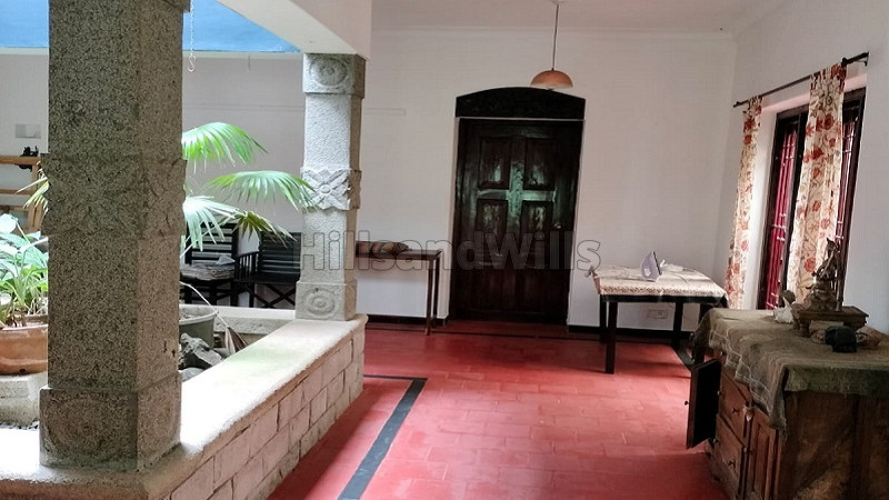 ₹2 Cr&nbsp;|&nbsp;3bhk independent house for sale  in kumily, off munnar road, idukki