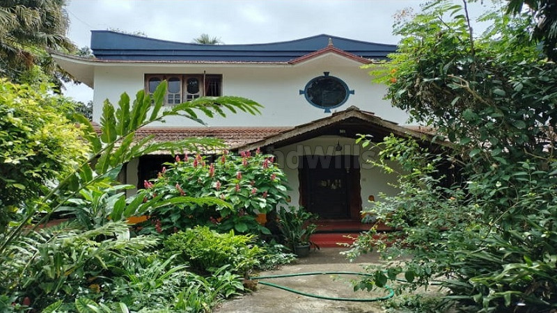 ₹2 Cr&nbsp;|&nbsp;3bhk independent house for sale  in kumily, off munnar road, idukki