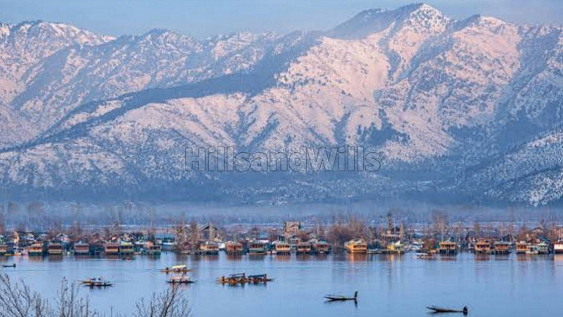 ₹260 Cr&nbsp;|&nbsp;60000 sq. ft resort for sale  in dal lake area srinagar along with 12 kanal land