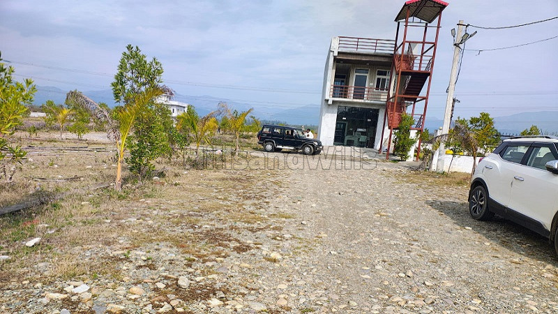 ₹38 Lac | 200 gaj residential plot for sale near dharmawala chowk dehradun