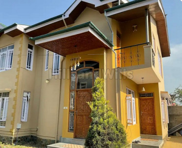 3200 sq. ft homestay for sale  pantha chowk srinagar