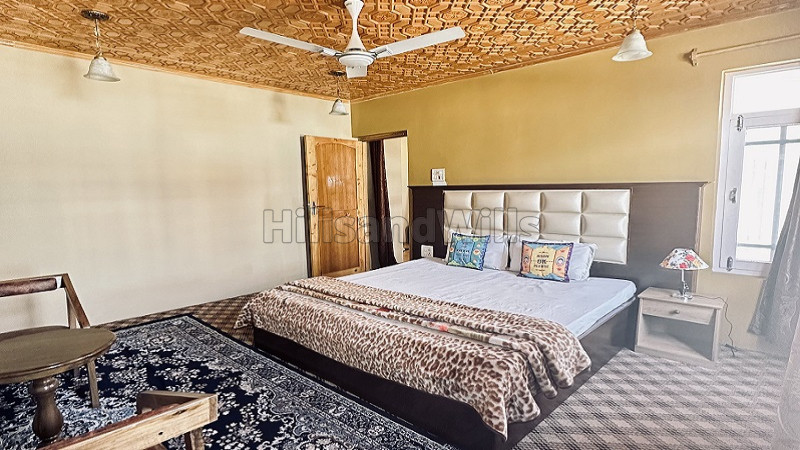 ₹2.20 Cr&nbsp;|&nbsp;3200 sq. ft homestay for sale  in pantha chowk srinagar