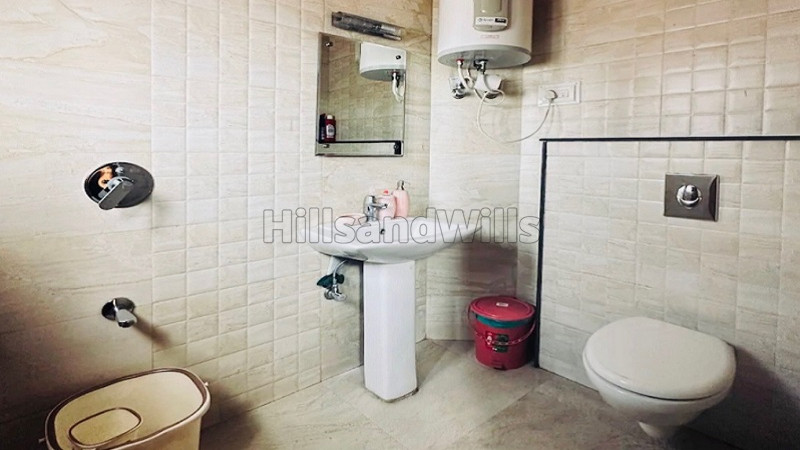 ₹2.20 Cr&nbsp;|&nbsp;3200 sq. ft homestay for sale  in pantha chowk srinagar