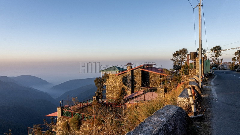 ₹12 Cr&nbsp;|&nbsp;9bhk villa for sale  in suwakholi dhanaulti road mussoorie
